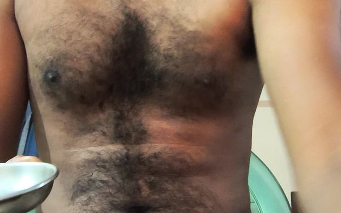HornyHunk: Onanerar och äter min egen sperma