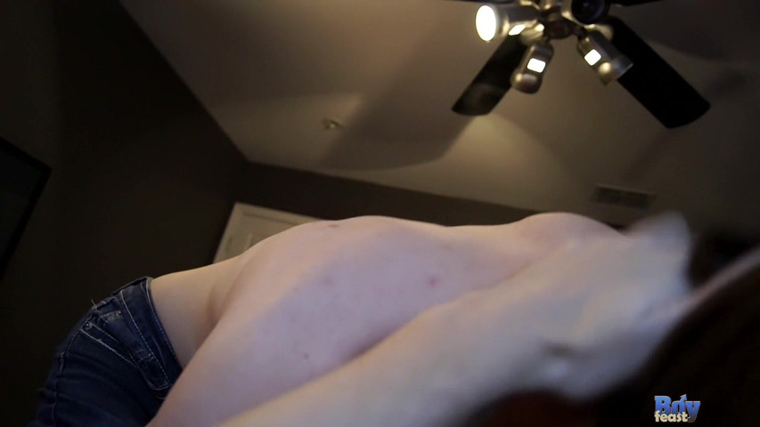 Cameron Sucks off Trace (Holo twinks)