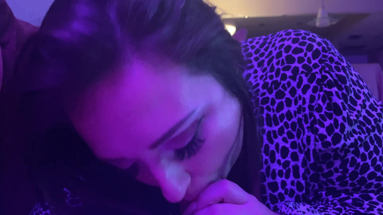 HotsaucePOV: Mokré nedbalé kouření W Výstřik