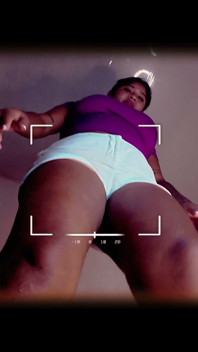 Giantess Goonie Latina