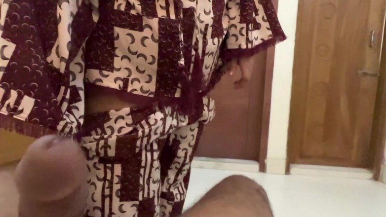 Your Boy's Cum: Мусульманська мачуха трахає великий член свого пасинка, коли її чоловіка немає вдома