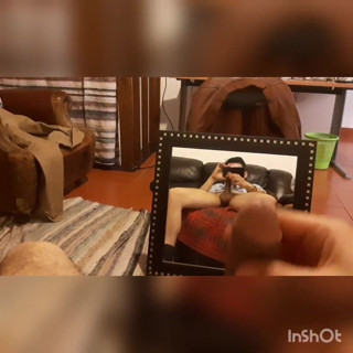Ppdasloucuras: Aynanın yanında mastürbasyon yapıyor