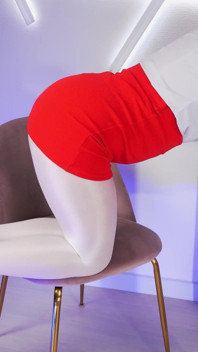 108- aku pengen banget jadi sekretaris seksi supaya kamu bisa melihat kaki dan pantatku yang sempit saat rokku ngentot!