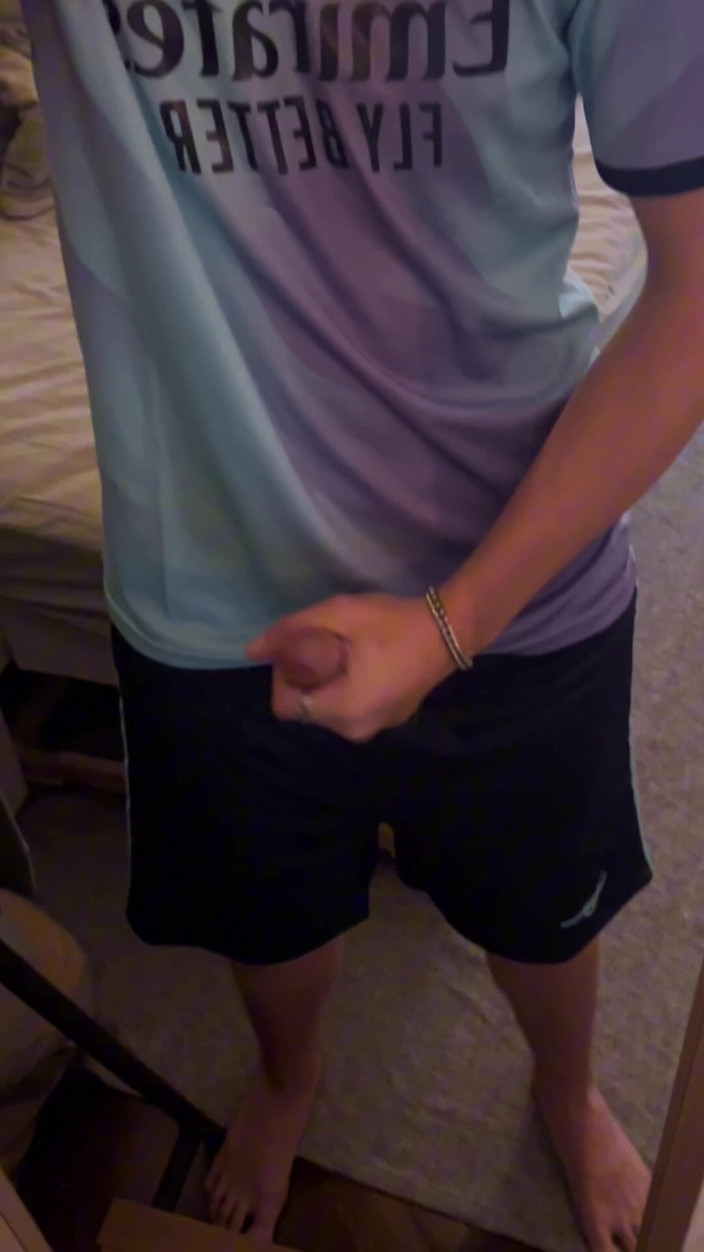 Axton Drake: Soccer Bro szarpie się po powrocie do domu z praktyki