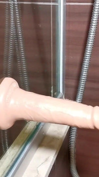 Sissy Slut Blogs and Makes Educational Videos From One Middle East Country
