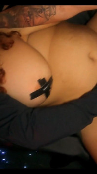 Kätzchen in heißem fick mit squirting und creampie