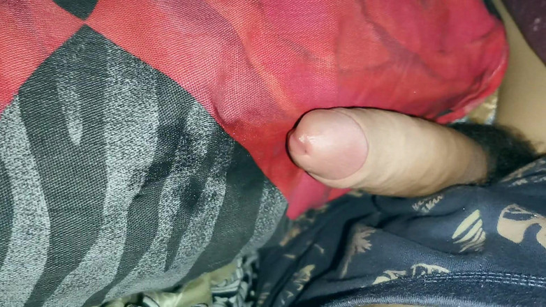 SEXY_GUYBEST: Velký šťavnatý pták proudí a tře se o polštář a brzy...