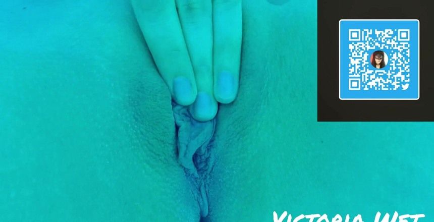 Victoria wet: Masturbace v soláriu