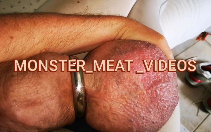 Monster meat studio: Kompilace videí z monstrózního masa