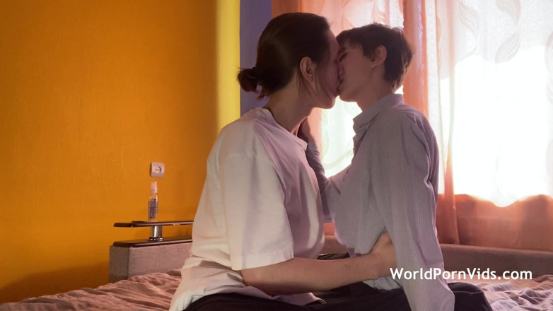 Selected worldwide porn: Guy Fucked His Girlfriend Till She Got an Orgasm and...