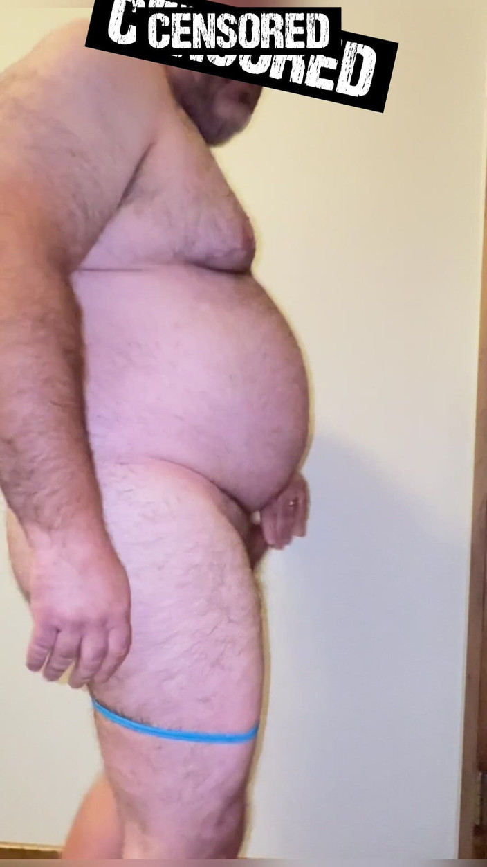 Anal Steve: Steve anale nel suo perizoma blu mostra il corpo di...