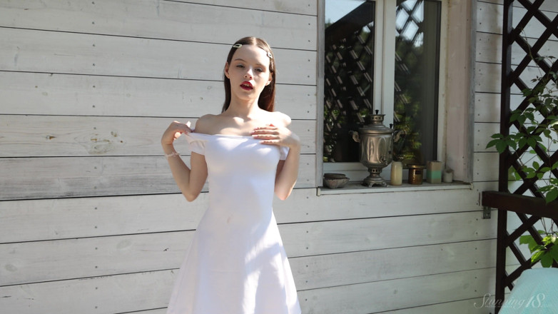 Stunning18: Funny Doll