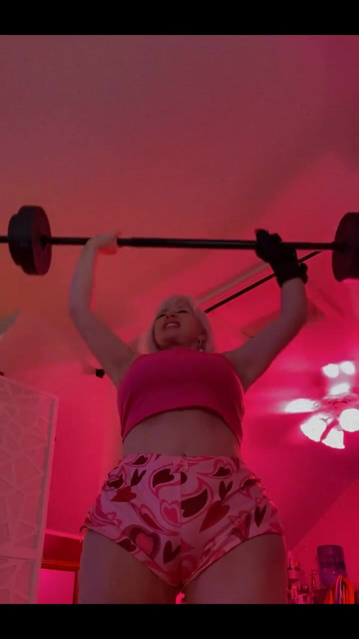 PaintedRose: Tillen om spier op te bouwen, blijf vooruitgaan.