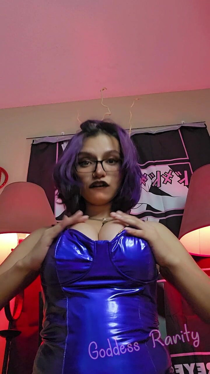 Goddess Rarity: 女神レアリティがあなたを永遠に檻に入れることを説得する