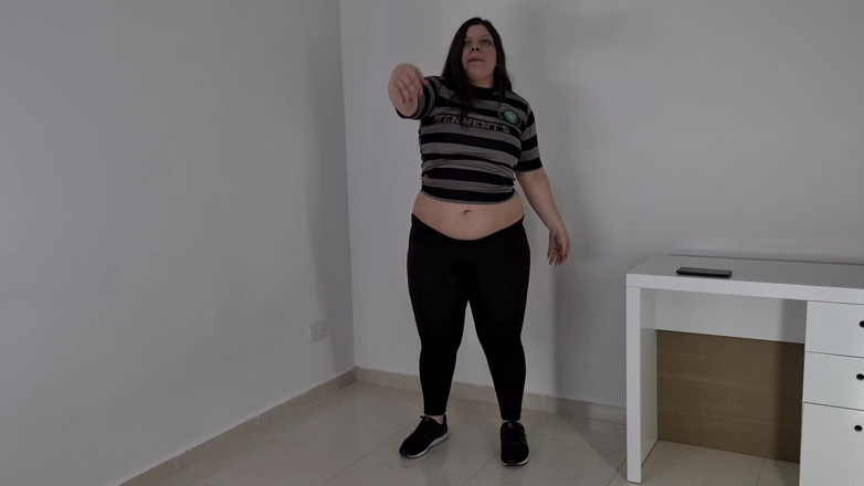 Alice H: Fétiche d’étirement du ventre