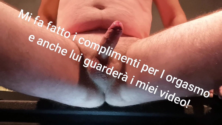 Cicci77: Cicci77 is masturbating on the truck when the police arrive!!