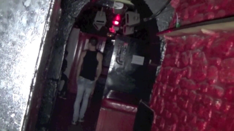 Crunch Boy: Two french twinks fuck cruising in Paris