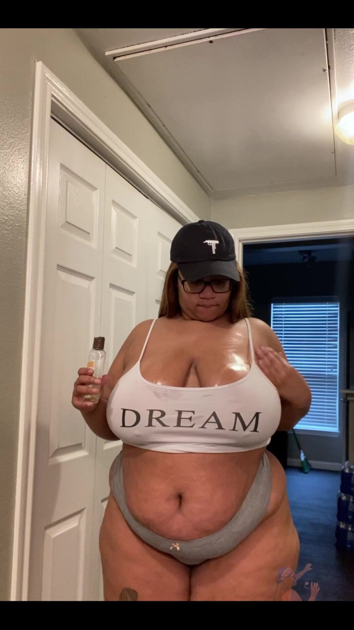 Biggdebbie solo: Bom dia com esses jarros leitosos