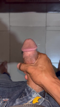 Jerking in Jeans