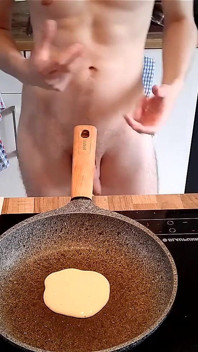 Top Chef Naked: Snauwflake Is Cooking Pancake