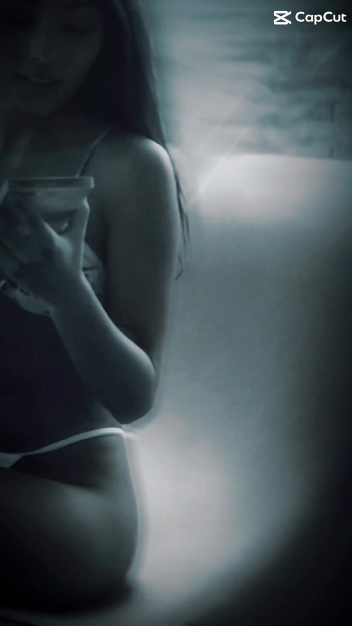 Vika_Sexting: दो के लिए खुशी: हाबानो, त्वचा और फुसफुसाते हुए