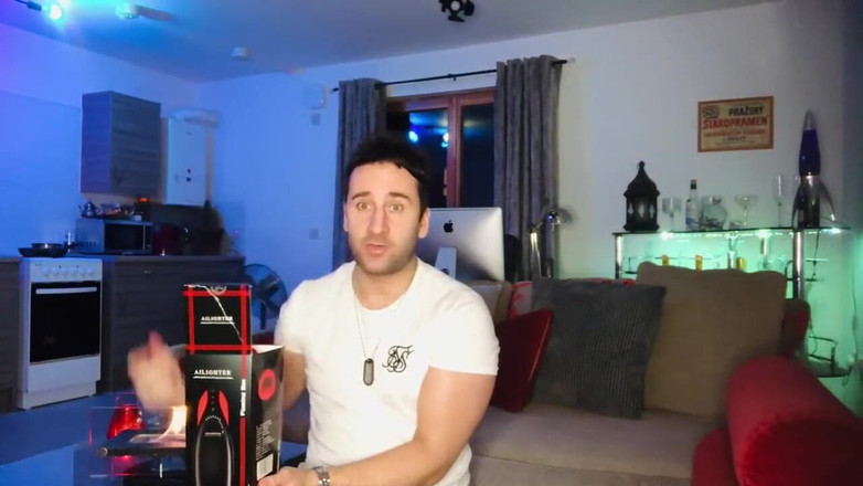 Marc McAulay XXX: Marc mcaulay sử dụng đèn pin thổi kèn và thông tin...