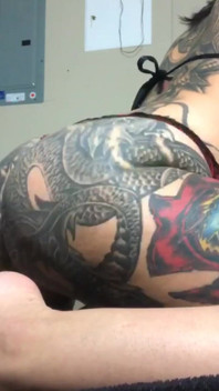 Twerking My Tatooed Ass