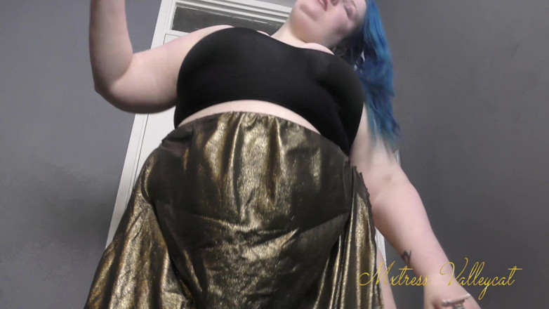 Mxtress Valleycat: A treat for my disgusting pup