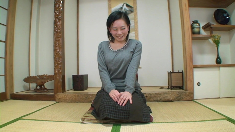 Japan Lust: Mature Japanese eagerly presents her pussy