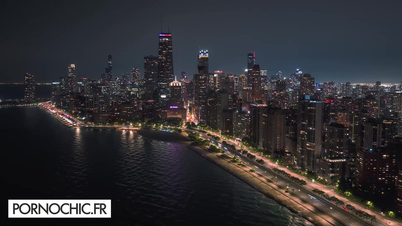 Pornochic: Przyjemność z bycia posłusznym