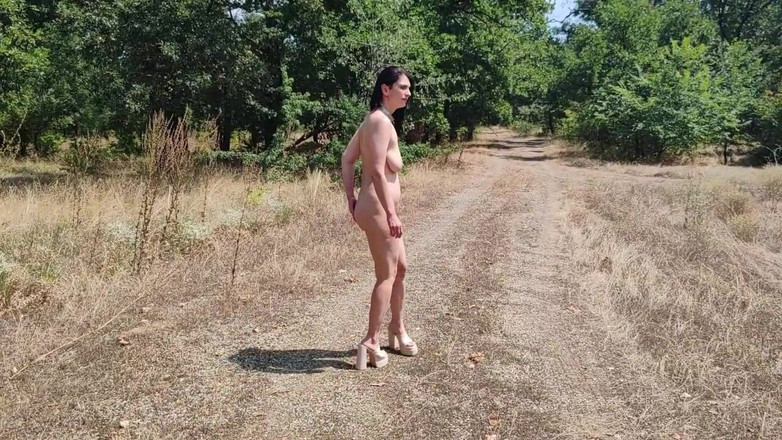 Za Za: Sklave Tih Walk for Fun Ta Master