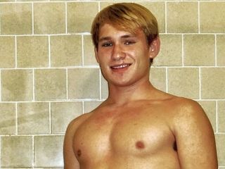 Young uncut Russian: Horny Boy Can&#039;t Rest