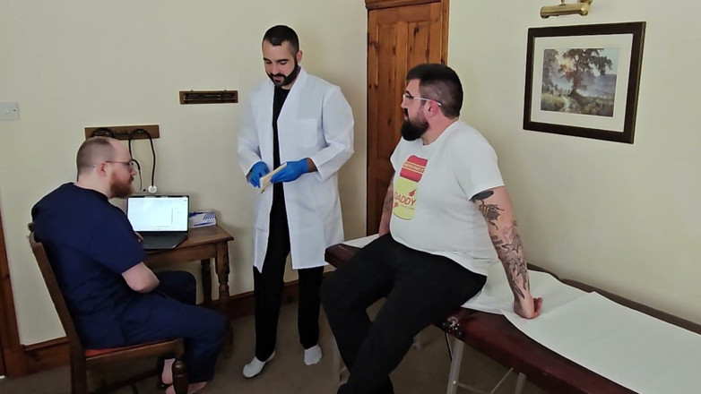 PoppaPig: Dr Ted Needs a Better Look