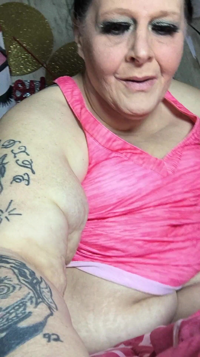 HerculesnVENUS: Granny Ain't Rocking but on Her Grandson She a Cock...