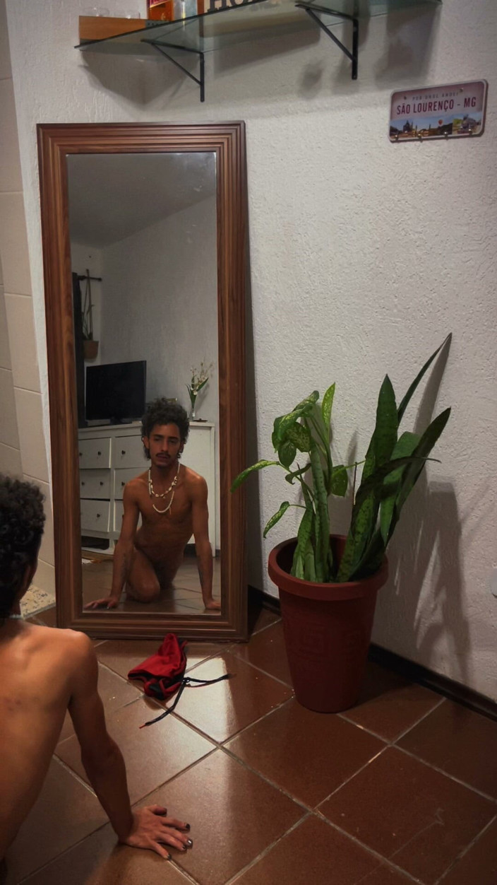 The Vicious Gabe: Showing off Naked in Front of My Friend