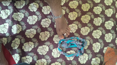 Pushpa studio: Czarny stanik cipki Piercing Queen