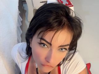 Emanuelly Raquel: Sexy Nurse Blowjob