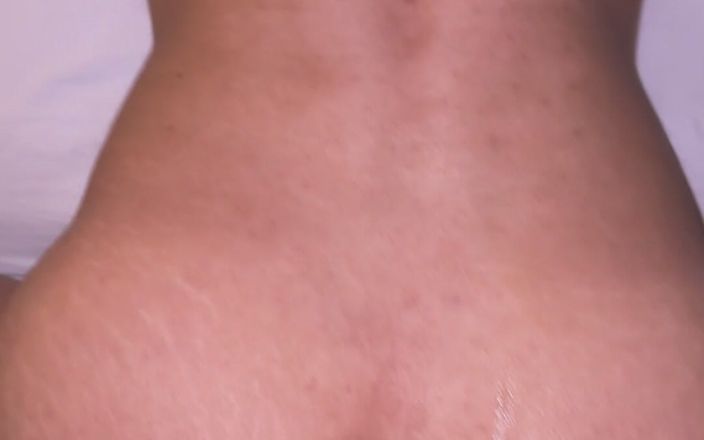 wannahavefunx: Hetero-freundin fickt hart meine schwule muschi
