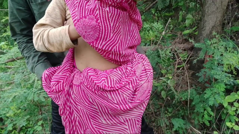 seema: Oh yenge lütfen seni sikmek istiyorum