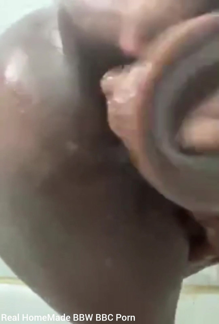 Super sexy ebony cuties: En la ducha solo intensa masturbación anal