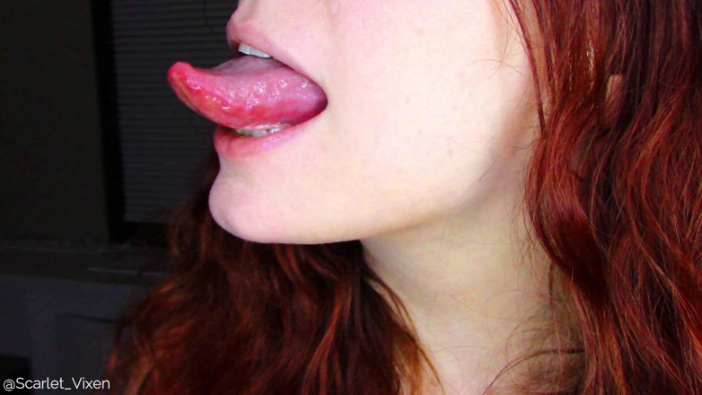Scarlet Vixen: Heiße zungen-show &amp;nasses lecken