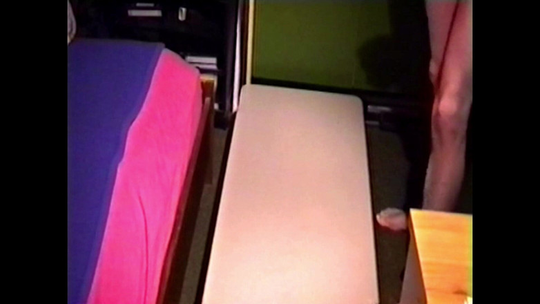 Mark Hannes: 혹 자위 전후 벌거벗은 모습을 보여줘