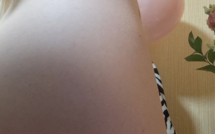 ElzaKom: Sakura çiçek açıyor ve Elza Kom götünü ovuyor
