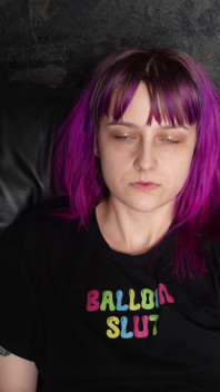 Orgasme Alice Bean: awek pelik Wank