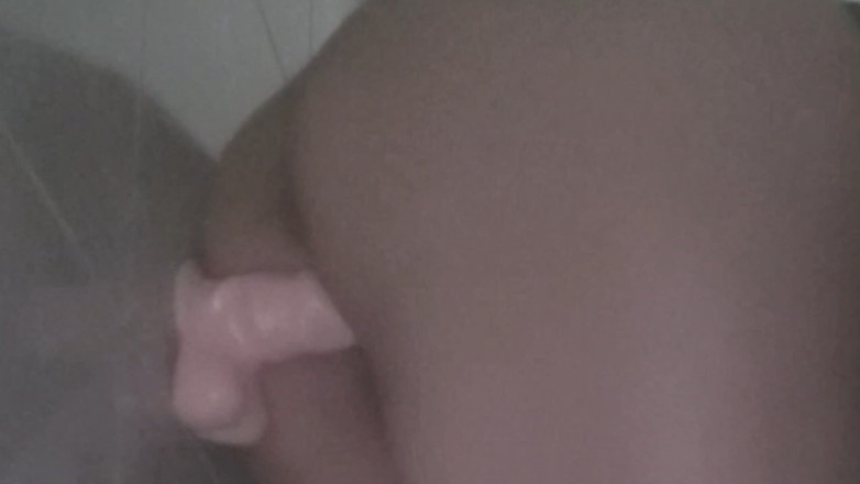MassiveHungFoxy: Ibu tiri MILF matang mencari seseorang untuk meletakkan zakar besar...