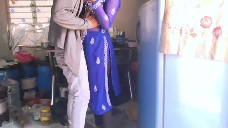 Fantacycutting: He Went to His Friend's Girlfriend's House, Fucked the Sexy...