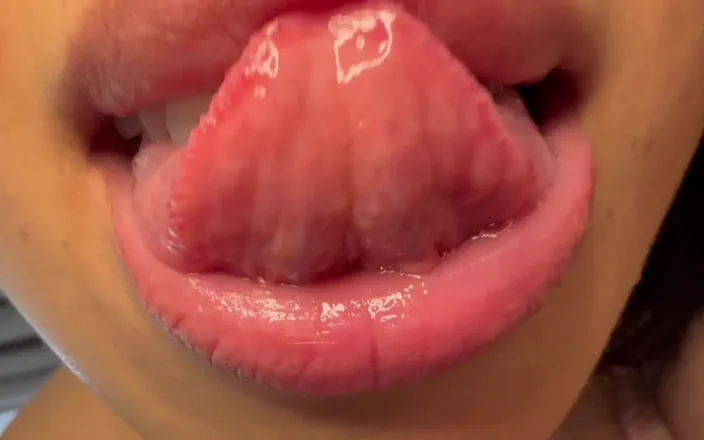 Asmr_mouth: Come on Top of Me and Smell My Breath