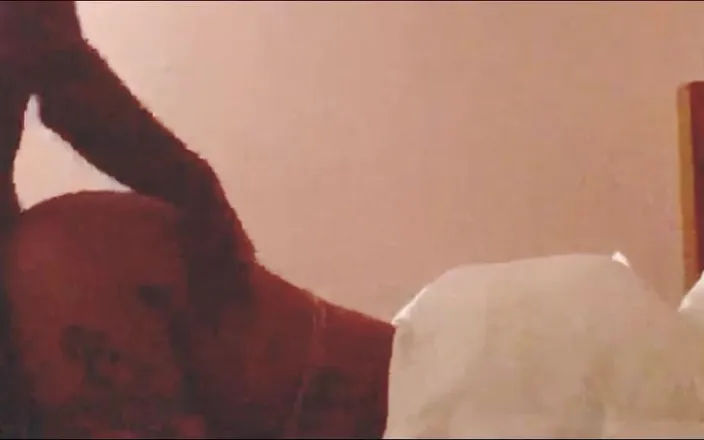 Dzaddy long strokes: Kompilace sexy ebenové milfky s velkým zadem