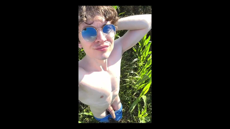 rushlightDante: Mısır tarlaları ve etrafında büyük bir yarak