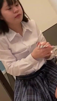 私の本物の古い大学の制服を見てみて